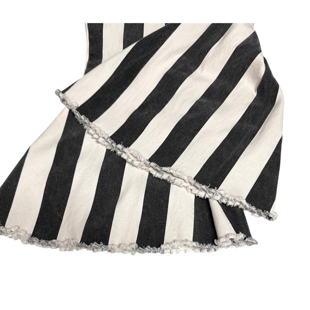 MSRP: $58  ✨ Ally & Evie Black & White Striped Cropped Wide Leg Pants | Size 8 ✨ - Picture 7 of 8